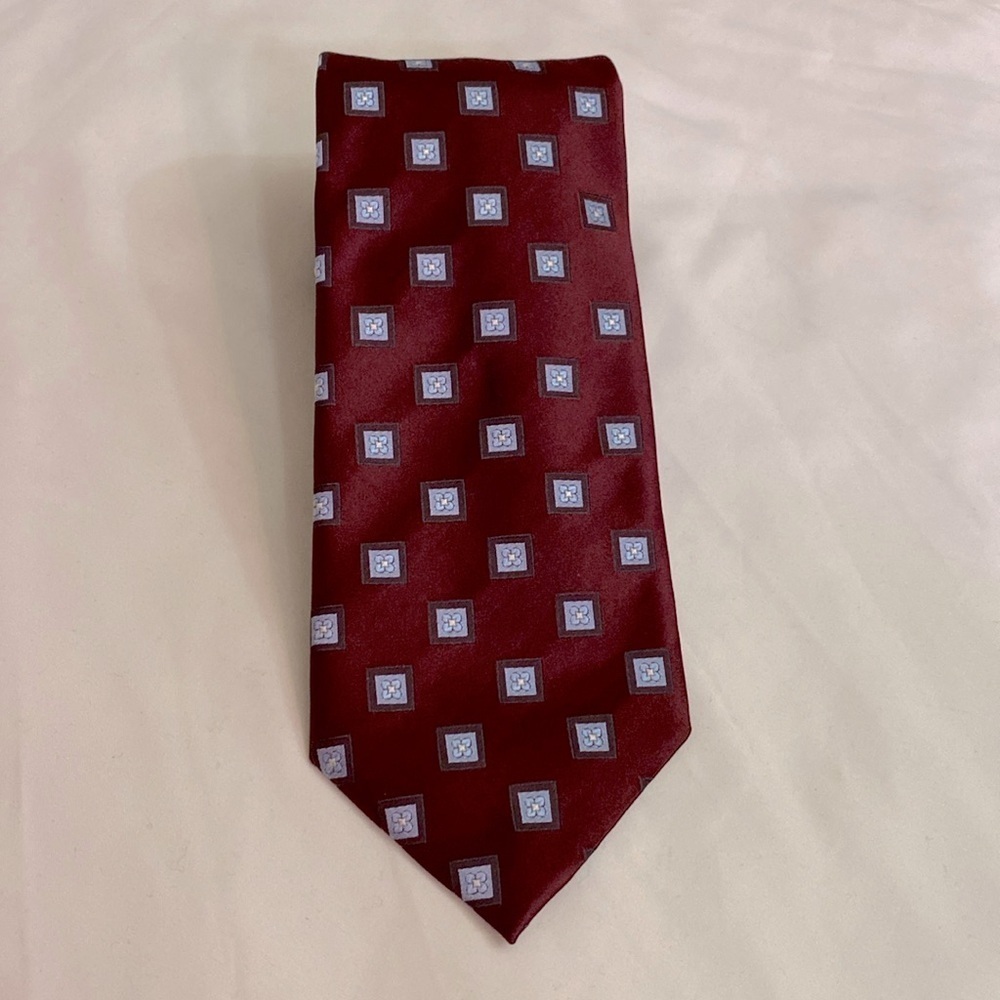 Canali 100% silk burgundy tie